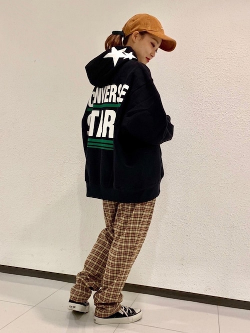 Converse Starsリオナさんのパーカーを使ったコーディネート Zozotown