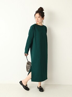 「カットオフ」｜「アイテム（ワンピース/ドレス）」を使った、hitomiさん（レディース・159cm）の冬コーディネート