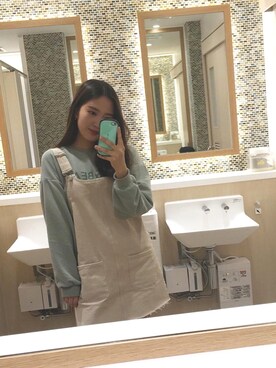 「PULL&BEAR（プルアンドベア）のアイテム（スウェット）」を使った、ともさん（レディース・163cm）の春コーディネート