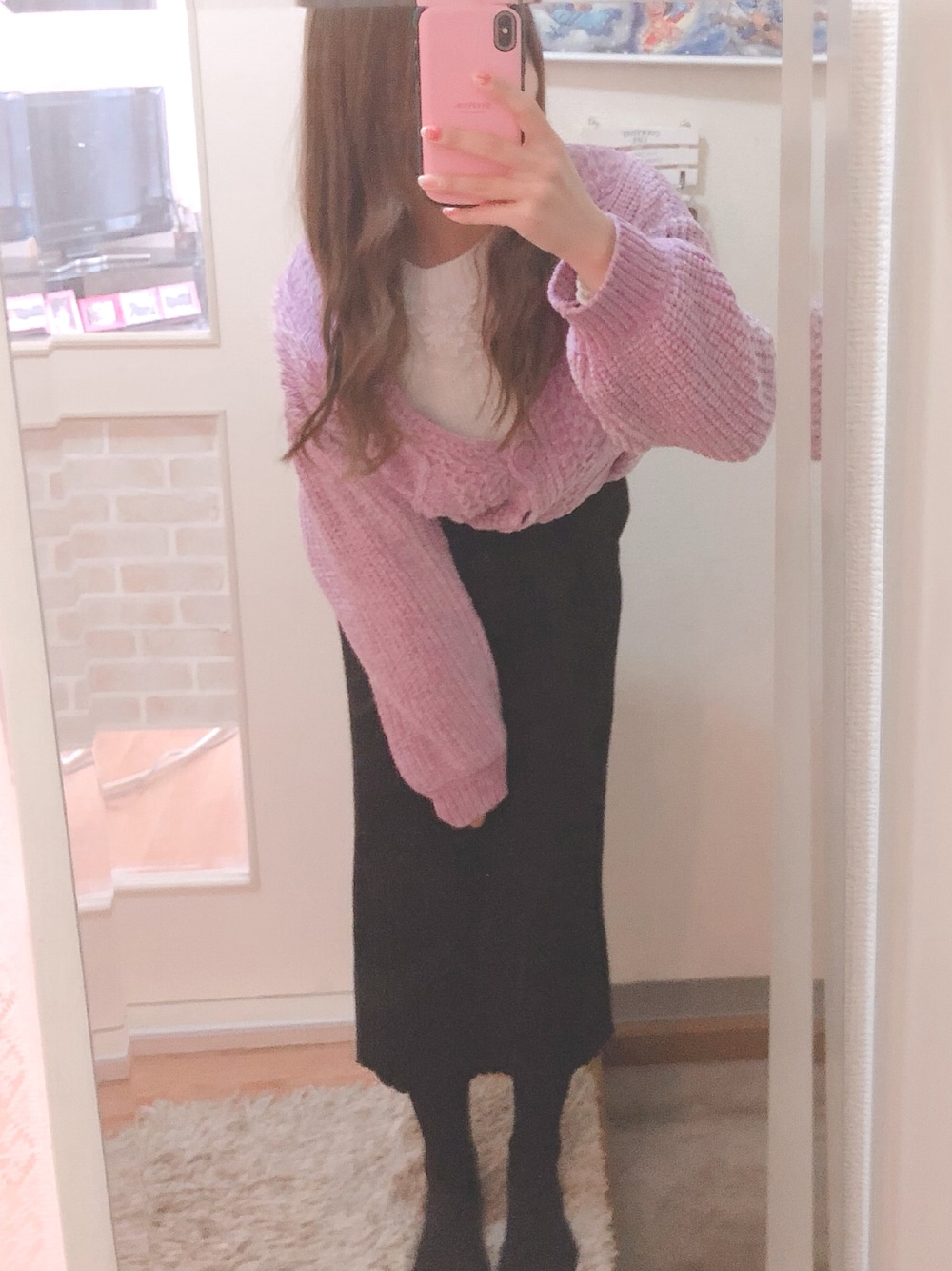 「ラクチンコーデ、休日スタイル、ゆるコーデ、ootd、キレイめ、ママコーデ」｜「dazzlinのアイテム（ニット/セーター、ホワイト系）」を使った、@rimaeriさん（レディース・163cm）の冬コーディネートの1枚目の写真