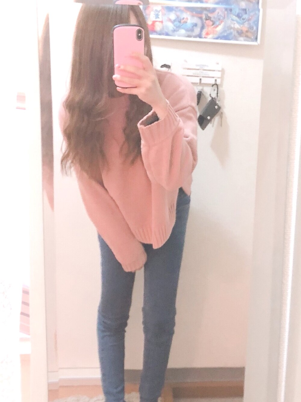 「UNIQLOのWOMEN ウルトラストレッチハイライズアンクルジーンズ（デニムパンツ、ホワイト系）」を使った、@rimaeriさん（レディース・163cm）の冬コーディネートの1枚目の写真