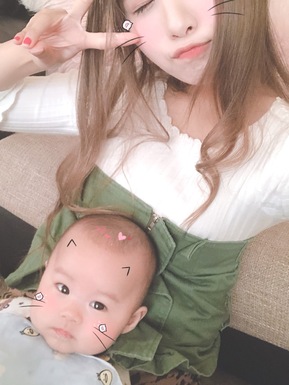 「GRLのフリルデザインリブニットトップス（ニット/セーター、ホワイト系）」を使った、@rimaeriさん（レディース・158cm）の春コーディネートの1枚目の写真