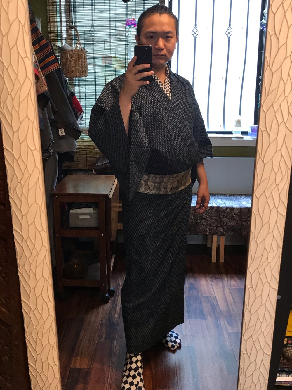 「着流し、着物、和服、ヘビ柄、スネーク柄、着物男子、和装、コットン、秋コーデ、秋のコーデ」｜「山椒庵のアイテム（和装小物、ベージュ系）」を使った、ハマ兄さん（メンズ・165cm）の秋コーディネートの1枚目の写真