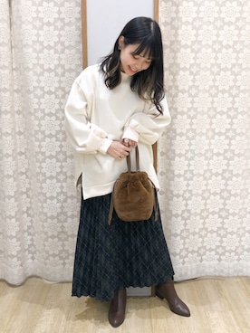 「白スウェット」｜めーさん（レディース・158cm）の秋コーディネート