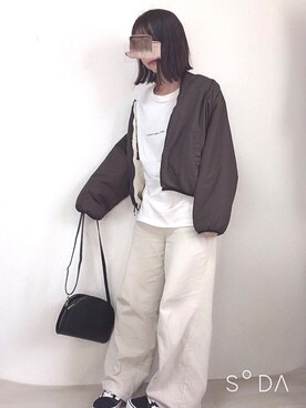 「AMERICAN HOLIC（アメリカンホリック）の【追加生産】太コーデュロイワイドパンツ（その他パンツ）」を使った、kodommyさん（レディース・151cm）の冬コーディネート