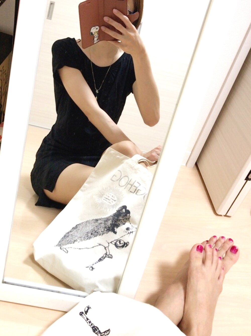 「ラフ、近所、適当」｜「UNIQLOのアイテム（ワンピース、ブラック系）」を使った、グリさん（レディース・166cm）の夏コーディネートの1枚目の写真