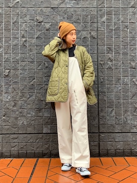 「アイテム（オールインワン・サロペット）」を使った、motomiさん（レディース・164cm）の冬コーディネート