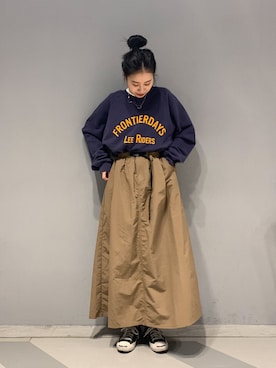 「Lee（リー）のアイテム（スカート）」を使った、motomiさん（レディース・164cm）の春コーディネート