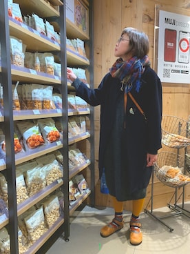 「blue」｜「アイテム（ノーカラージャケット）」を使った、JWさん（レディース・170cm）の春コーディネート