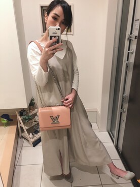 「アイテム（パンプス、グレー系）」を使った、kiriさん（レディース・160cm）の春コーディネート