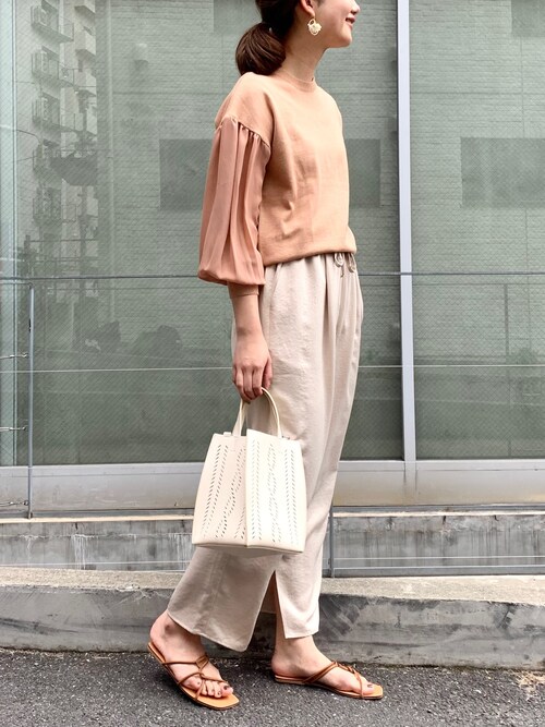 CIAOPANIC TYPYyumiさんのその他パンツ「サテンイージースリットパンツ(CIAOPANIC TYPY|チャオパニックティピー)」を使ったコーディネート