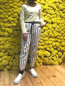 「アイテム（スリッポン）」を使った、チラ sheevann  さん（レディース・158cm・20代）の秋コーディネート