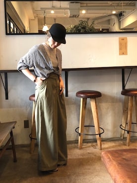 「NOMBRE IMPAIR（ノンブルアンペール）のナイロンチノ ボリュームワイドグルカ（その他パンツ、グリーン系）」を使った、kamata.さん（レディース・158cm）の冬コーディネート