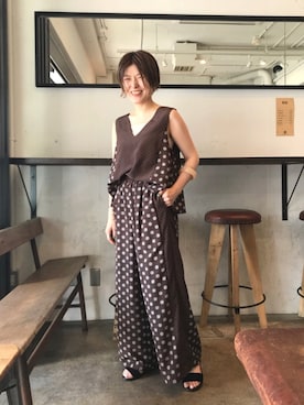 「FIL DE FER（フィルデフェール）のビッグドットプリント 柄コンビパンツ（その他パンツ、ブルー系）」を使った、kamata.さん（レディース・158cm）の春コーディネート