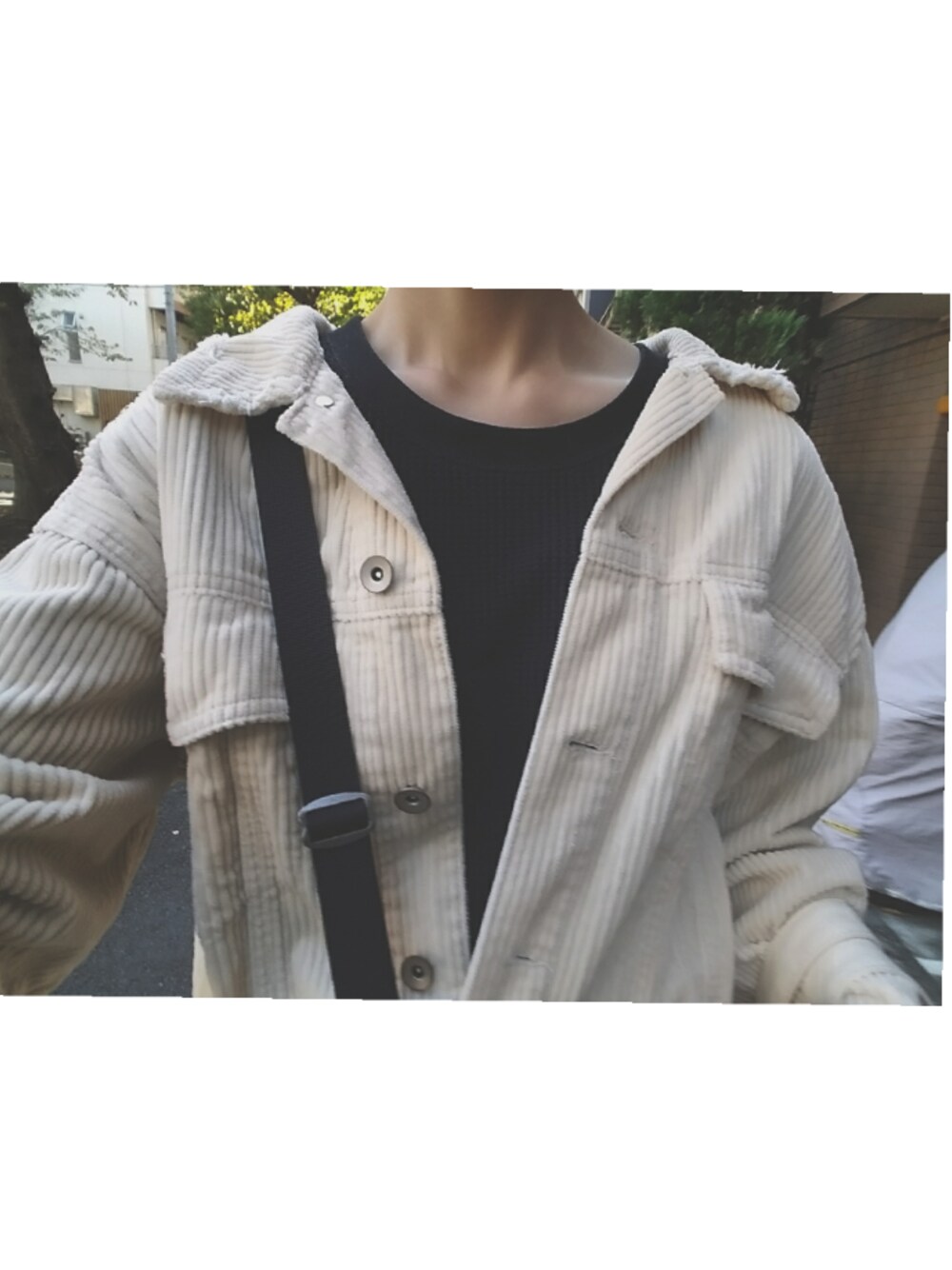 「秋、wcloset、UNIQLO、ootd」｜「w closetの【S/S】コーデュロイカットオフジャケット（ジャケット/アウター、ホワイト系）」を使った、ゆんさん（レディース・160cm）の秋コーディネートの1枚目の写真