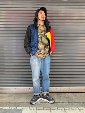 「MANASTASH（マナスタッシュ）のアイテム（マウンテンパーカー）」を使った、ふるちゃんさん（メンズ・171cm）の春コーディネート