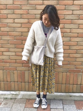 「CONVERSE（コンバース）のCONVERSE コンバース オール スター オックス / ALL STAR OX(BLACK) 32160321（スニーカー）」を使った、niko☺︎さん（レディース・153cm・10代）の冬コーディネート