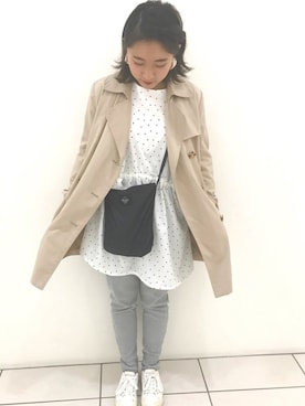 「おおぶりピアス」｜「アイテム（スニーカー）」を使った、niko☺︎さん（レディース・153cm）の春コーディネート