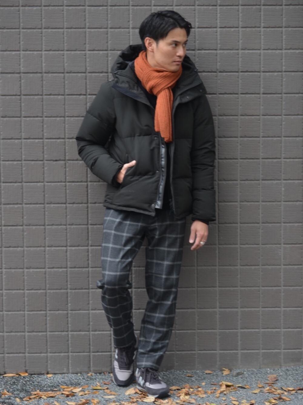 「大人カジュアル、casual、RELAX、GLR別注スタイル、イージーパンツスタイル、一押しのアウタースタイル、マフラー/ストール」｜「NEW BALANCEの別注 [ ニューバランス ]  SC NEW BALANCE  MLC100 GL スニーカー （スニーカー、グレー系）」を使った、okuyamaさん（メンズ・171cm）の冬コーディネートの1枚目の写真
