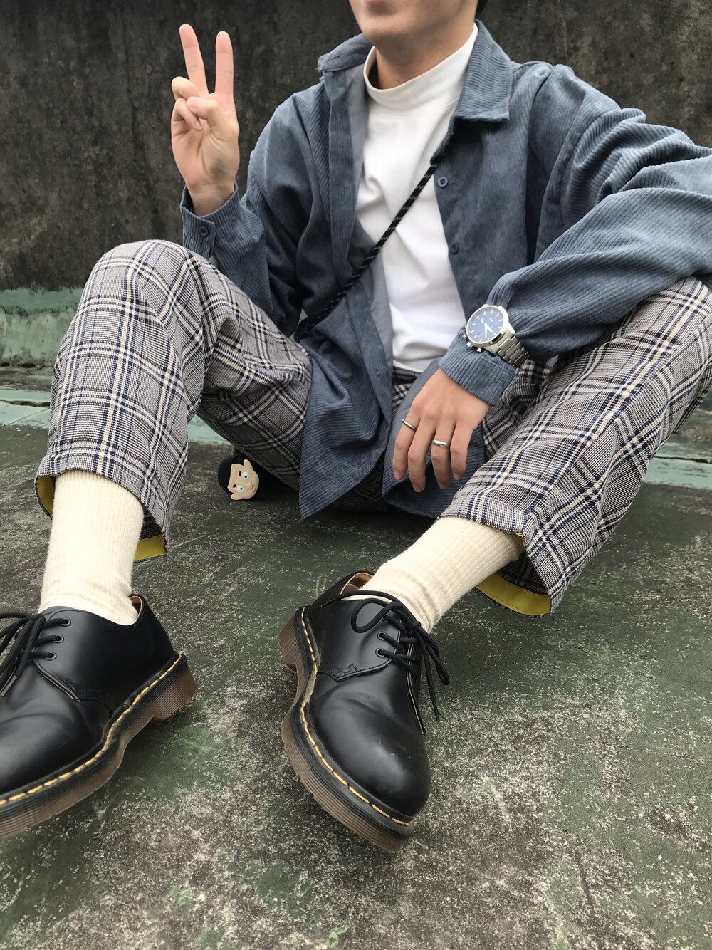 「Dr. Martensのアイテム（シューズ、ブラック系）」を使った、陳さん（メンズ・171cm）の冬コーディネートの1枚目の写真