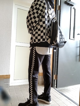 「白黒」｜「アイテム（ブルゾン）」を使った、HARU。さん（メンズ・167cm）の秋コーディネート