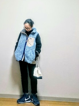 「NIKE（ナイキ）の【NIKE】インターナショナリストミッド（スニーカー）」を使った、はらさん（レディース・151cm）の冬コーディネート