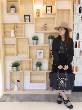 「chanel」｜「アイテム（その他シューズ）」を使った、tさん（レディース・156cm）の冬コーディネート