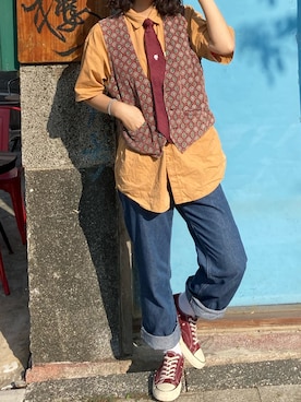 「EDWIN（エドウィン）のアイテム（シャツ/ブラウス、オレンジ系）」を使った、安柏さん（レディース・168cm）の秋コーディネート