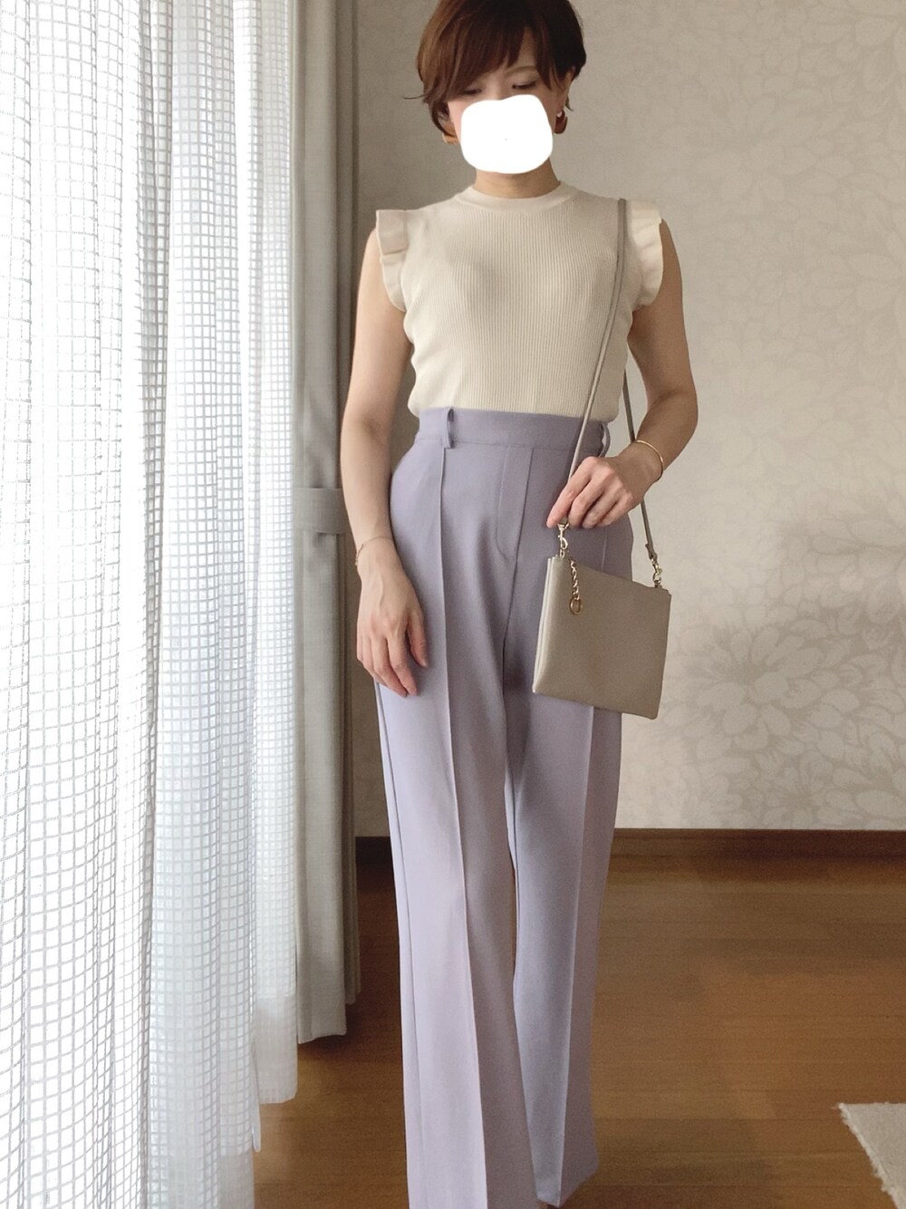 「INGNIのアイテム（ニット/セーター、ホワイト系）」を使った、zさん（レディース・154cm）の夏コーディネートの1枚目の写真