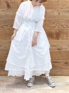 「オールホワイト」｜「アイテム（シャツワンピース）」を使った、yukaさん（レディース・153cm）の春コーディネート