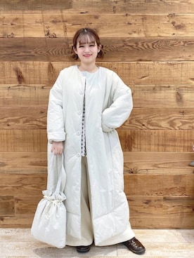 「オールホワイト」｜「アイテム（ナイロンジャケット）」を使った、yukaさん（レディース・153cm）の秋コーディネート