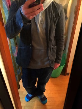 「AZUL by moussy（アズールバイマウジー）のアイテム（テーラードジャケット）」を使った、wear69さん（メンズ・167cm）の春コーディネート