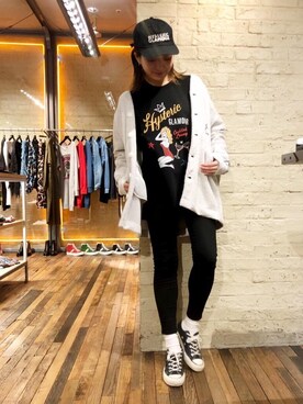 SOUND AND VISIONジャカードジャケットを使ったショップスタッフの  