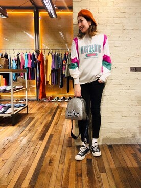 「アイテム（バックパック/リュック、シルバー系）」を使った、girikoさん（レディース・165cm）の春コーディネート