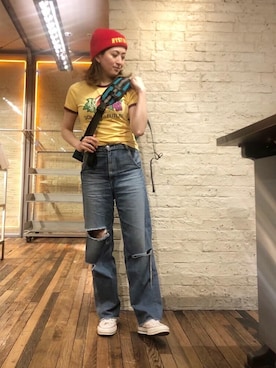 「アイテム（メッセンジャーバッグ、ブルー系）」を使った、girikoさん（レディース・165cm）の春コーディネート