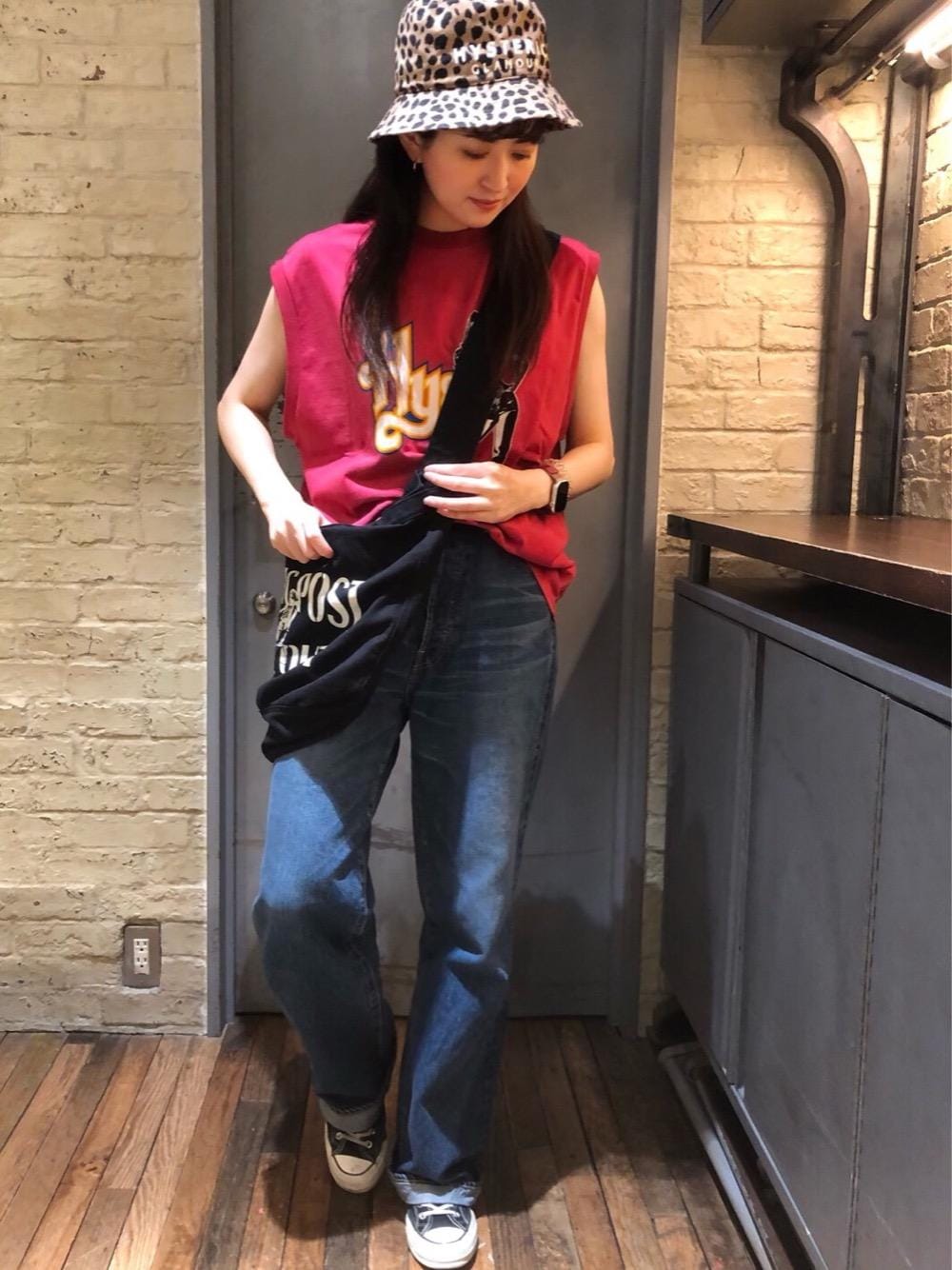 HYSTERIC GLAMOUR ノースリーブタンクトップ ブラック STYLING | HYSTERIC GLAMOUR ONLINE STORE ヒステリックグラマー
