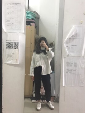 「Lui's（ルイス）のアイテム（シャツ/ブラウス、ホワイト系）」を使った、Tianloorさん（レディース）の春コーディネート