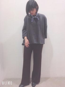 「Auntie Rosa Holiday（アンティローザホリデー）のアイテム（Tシャツ/カットソー）」を使った、ももよさん（レディース・160cm）の秋コーディネート