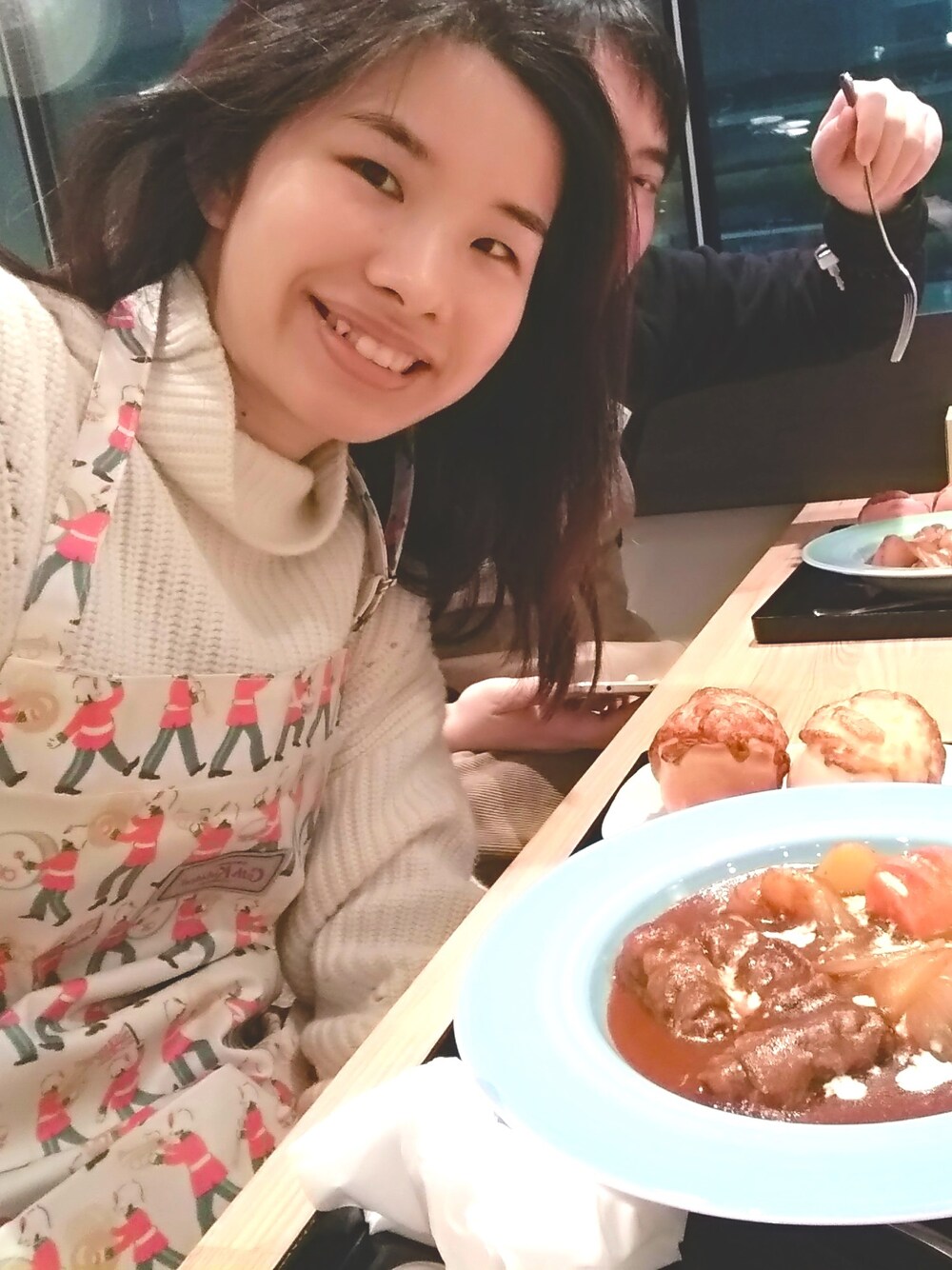 「ootd、料理教室コーデ」｜「Cath Kidstonのエプロン　コットン　ガーデングノーム（エプロン、その他）」を使った、litt1emyさん（レディース・159cm）の冬コーディネートの1枚目の写真