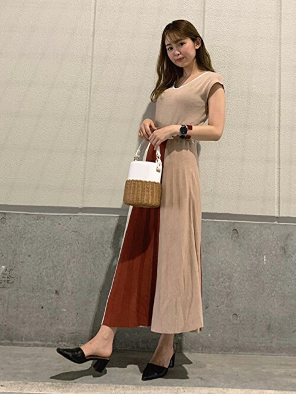 「ワンピース、ニットワンピース、休日スタイル、夏コーデ、ノースリーブ、セシルマクビー、カジュアルコーデ、CECIL McBEE」｜「CECIL McBEEの3配色ノースリーブニットワンピース（ワンピース、グレー系）」を使った、cecilmcbee_staffさん（レディース・156cm）の夏コーディネートの1枚目の写真