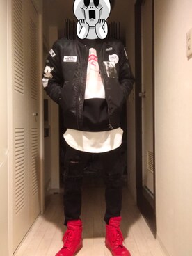 「Bitter storeのアイテム（トップス、ブラック系）」を使った、カドさん（メンズ・166cm）の冬コーディネート