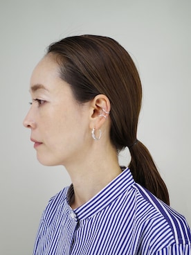 「アイテム（イヤーカフ）」を使った、ISOLATION JEWELRYさん（レディース・159cm）の冬コーディネート