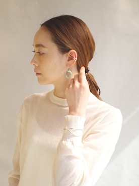 「アイテム（イヤーカフ）」を使った、ISOLATION JEWELRYさん（レディース・159cm）の春コーディネート