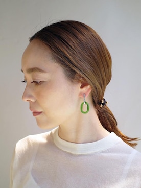 「アイテム（アクセサリー、グリーン系）」を使った、ISOLATION JEWELRYさん（レディース・159cm）の春コーディネート