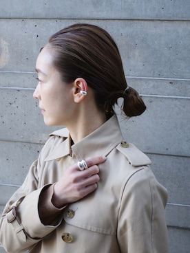 「アイテム（イヤーカフ）」を使った、ISOLATION JEWELRYさん（レディース・159cm）の春コーディネート