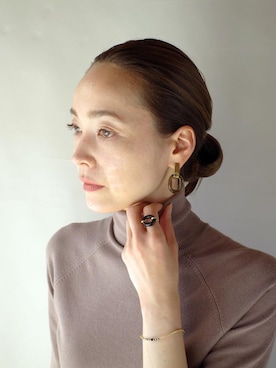 「アイテム（ブレスレット）」を使った、ISOLATION JEWELRYさん（レディース・159cm）の春コーディネート