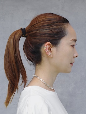 「アイテム（イヤーカフ）」を使った、ISOLATION JEWELRYさん（レディース・159cm）の春コーディネート