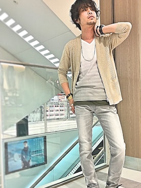 「VOGUISH（ヴォーギッシュ）のピグメントバイオポケットTシャツ（Tシャツ/カットソー）」を使った、織田 将太さん（メンズ・170cm）の春コーディネート