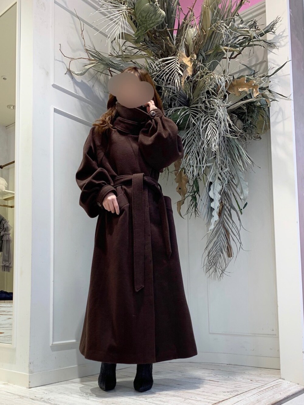 「オトナ女子、アウター、コート、大人甘カジ、vintage、labelleetude、ラベルエチュード、ママコーデ」｜「LA BELLE ETUDEの【LA BELLE ETUDE】【Belle vintage】2way collar ブッファンスリーブコート（その他アウター、ブラウン系）」を使った、めるてぃさん（レディース・153cm）の秋コーディネートの1枚目の写真