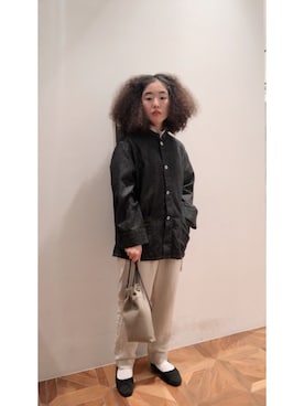 「黒デニム」｜「アイテム（その他アウター）」を使った、pualmaiさん（レディース・156cm）の春コーディネート